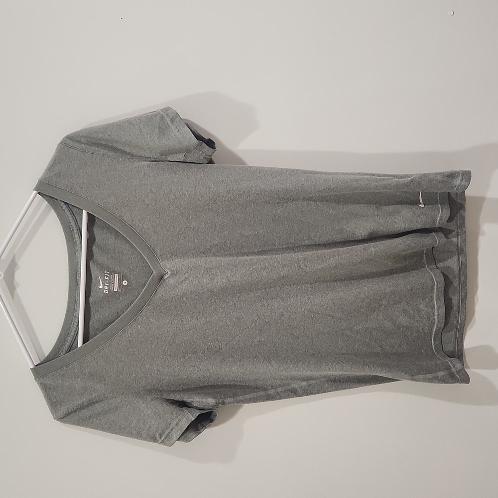 Womens Nike tee